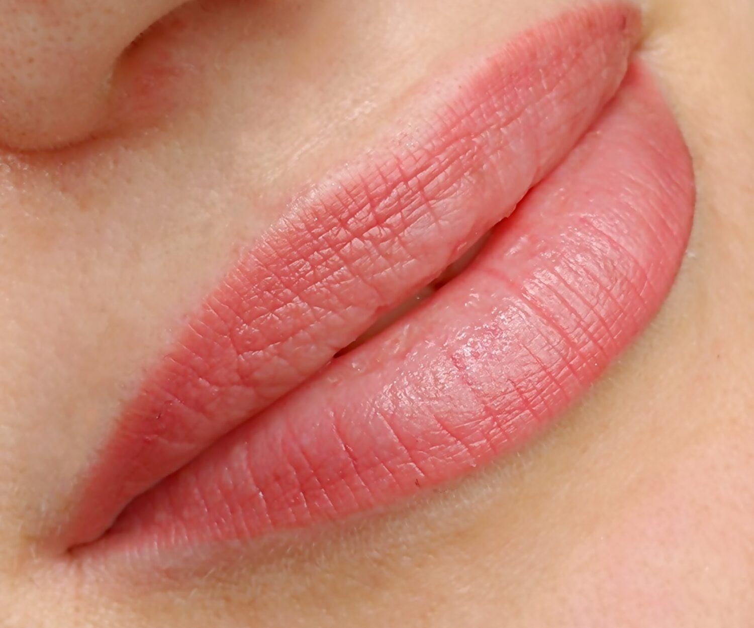 Tatuaggio labbra visto da guarito realizzato con la dermopigmentazione (trucco semipermanente)