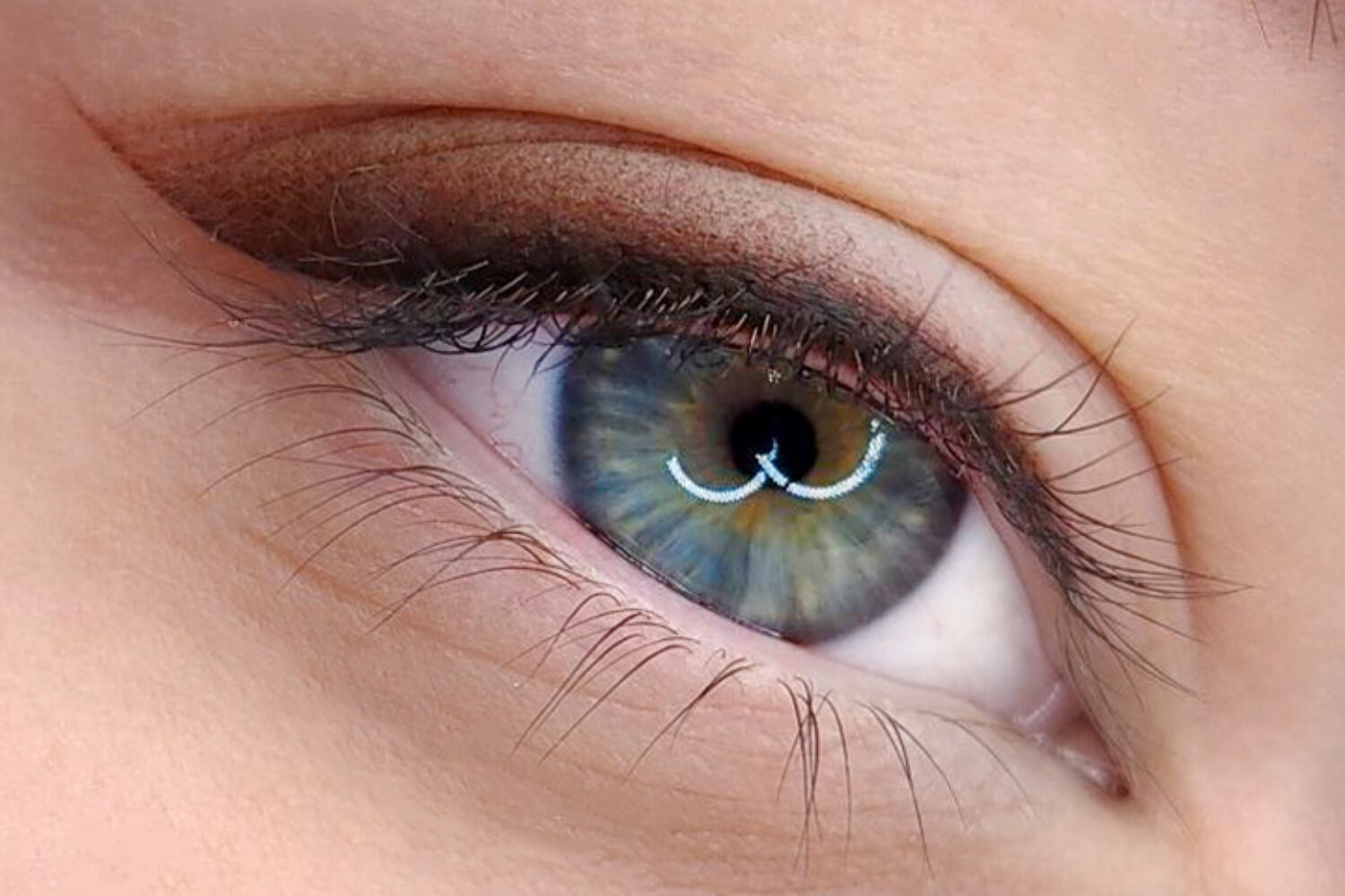 Eyeliner semipermanente realizzato con la mia tecnica di tatuaggio sfumato da 2 a 4 colori