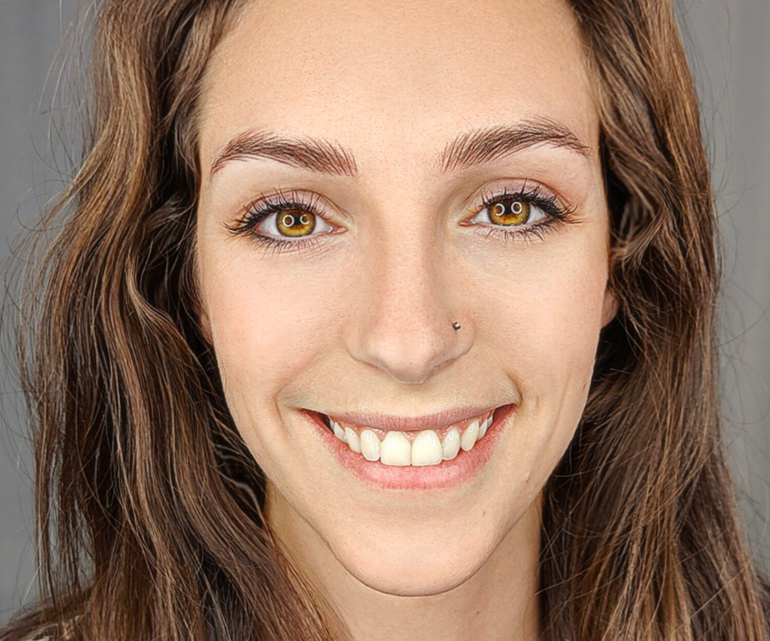 Sopracciglio pelo a pelo, tatuaggio iperrealistico