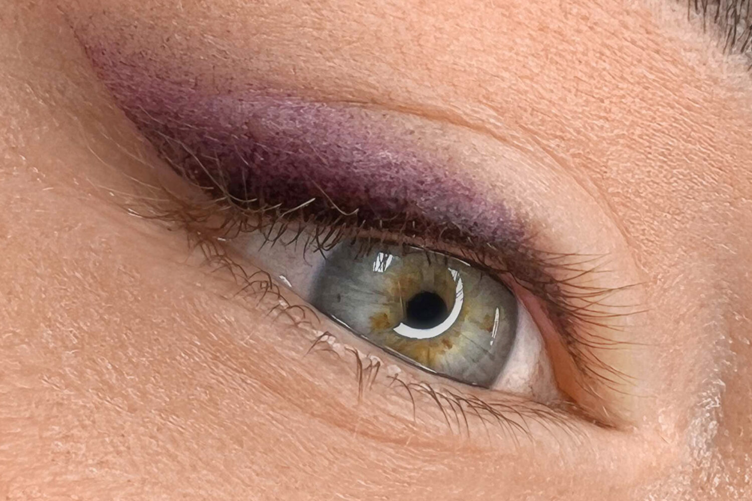 tatuaggio occhi milano, eyeliner sfumato